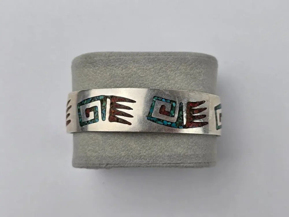 Navajo Sterling Silver Crushed Chip Turquoise & Coral Flush Cuff Bracelet 7.5